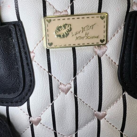 Betsey Johnson Heart and Panda Top Handle Bag - Picture 4 of 9